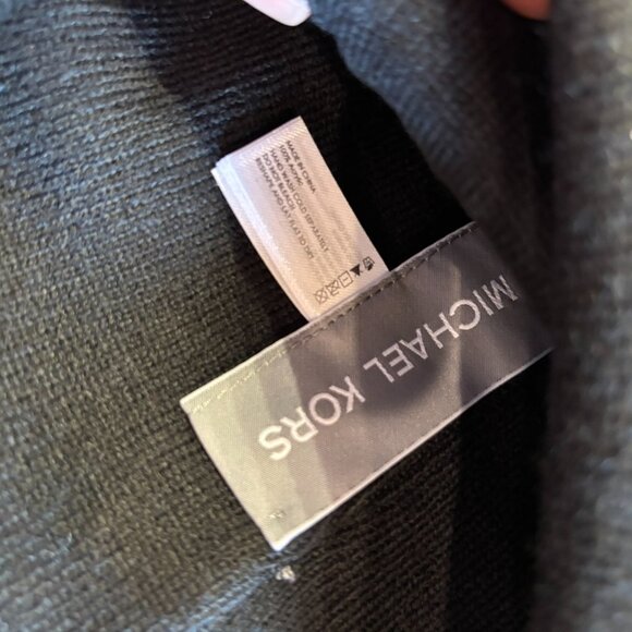 NWT Michael Kors 2 Piece Hat Scarf Set 34402C $88 One Size - Picture 6 of 8